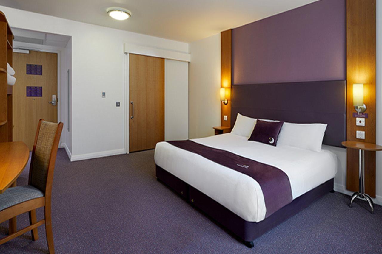 Premier Inn Durham City Centre Екстериор снимка