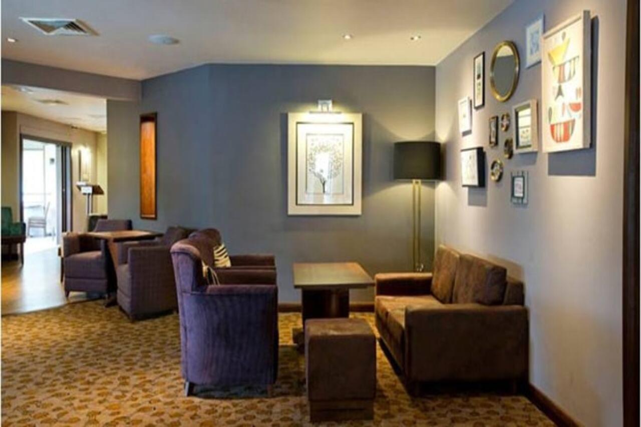 Premier Inn Durham City Centre Екстериор снимка