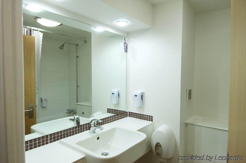 Premier Inn Durham City Centre Екстериор снимка