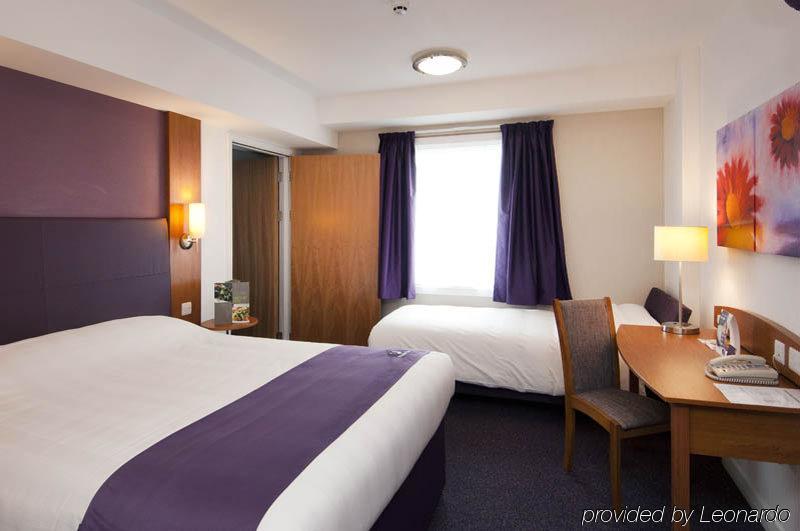 Premier Inn Durham City Centre Екстериор снимка